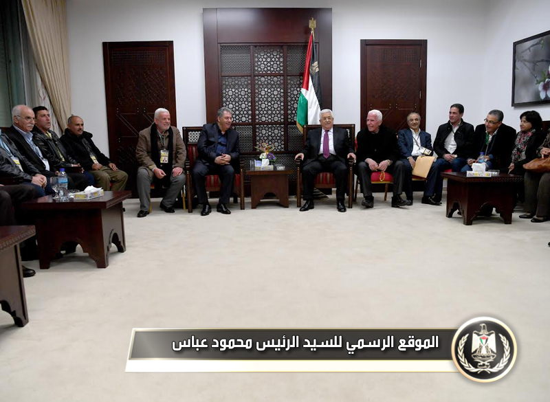 السيد الرئيس يستقبل اعضاء اقليم حركة فتح 
في لبنان.