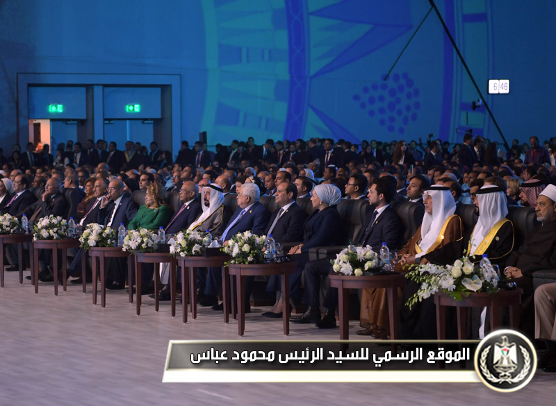 بمشاركة الرئيس عباس انطلاق أعمال منتدى شباب العالم في شرم 
الشيخانطلقت في مدينة شرم الشيخ المصرية، 
مساء اليوم السبت، أعمال منتدى شـباب العالم الثاني، بمشاركة رئيس دولة فلسطين 
محمود عباس.