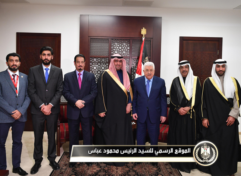 الرئيس عباس يستقبل الوفد 
الكويتي المشاركبفعالية القدس عاصمة الشباب 
الإسلامي
