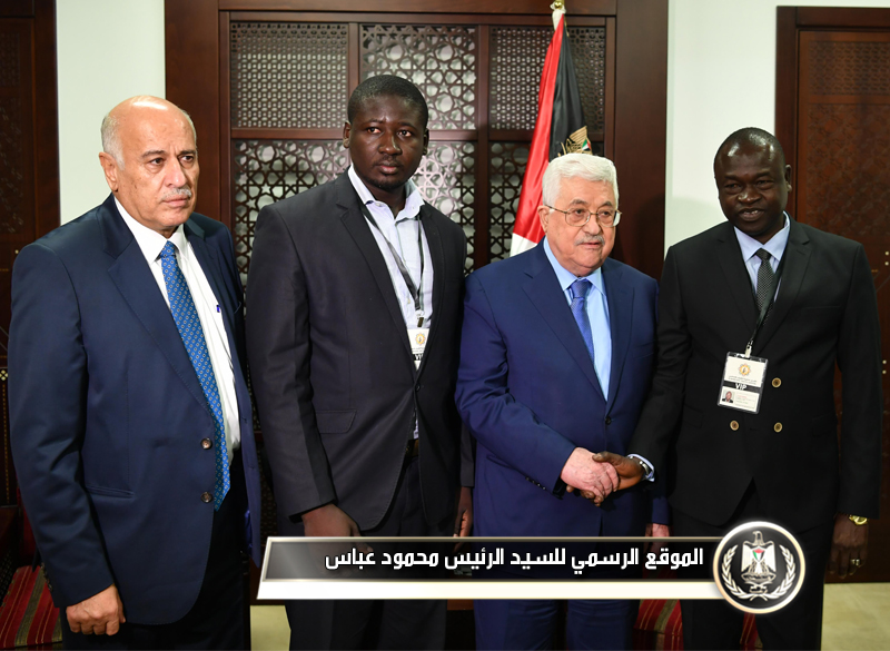 الرئيس عباس يستقبل الوفد المالي 
المشاركبفعالية القدس عاصمة الشباب 
الإسلامي