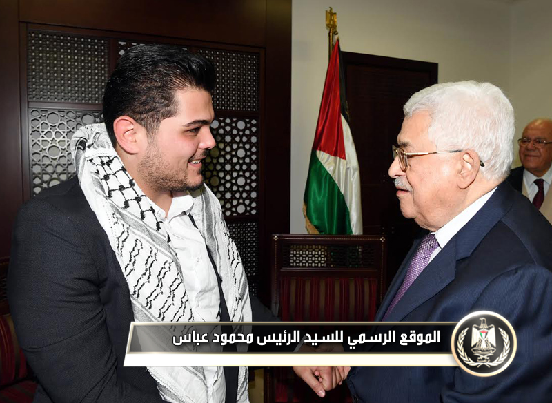 السيد الرئيس يستقبل الفنان أمير 
دندن