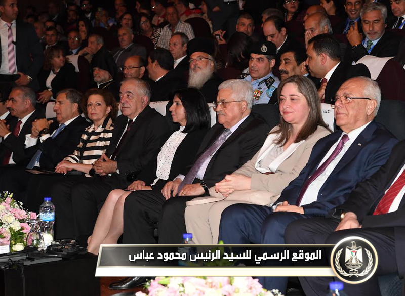 السيد الرئيس خلال افتتاحه أعمال مؤتمر 
مغتربي أبناء محافظة بيت لحم 
.