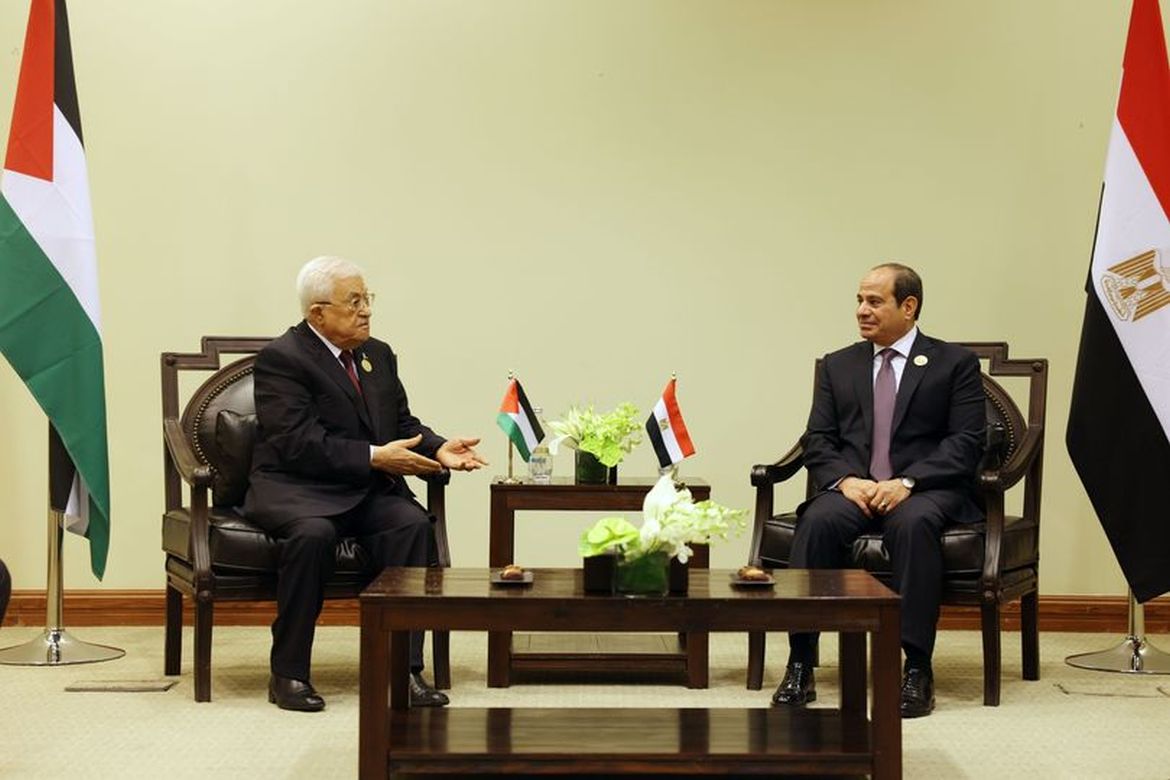 الرئيس يجتمع مع نظيره المصري