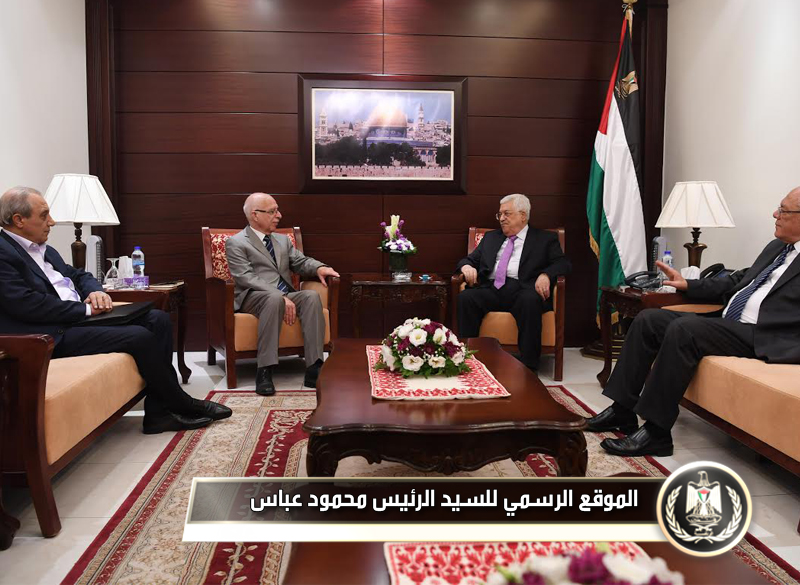 السيد الرئيس يستقبل رئيس جامعة 
الخليل