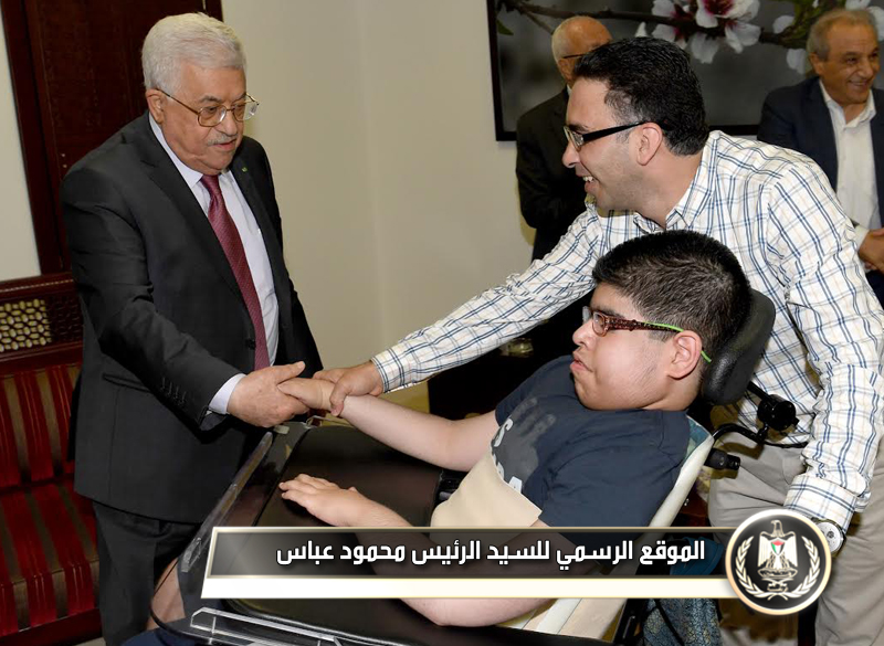 السيد الرئيس يستقبل الطفل المتفوق أصيل 
محمد المدني
