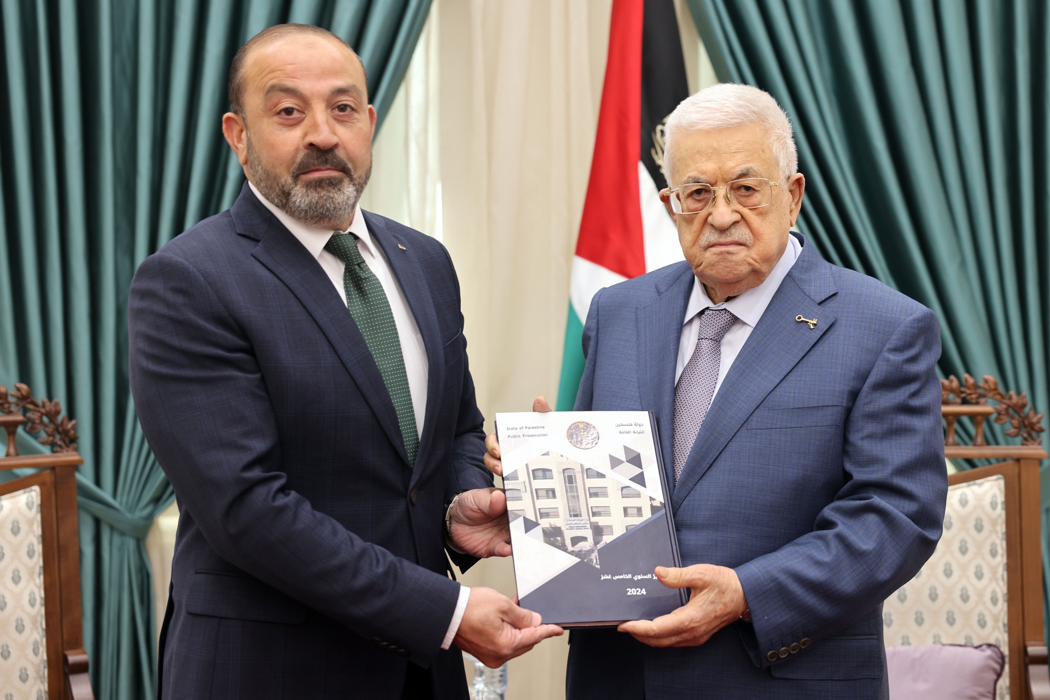 الرئيس يتسلم التقرير السنوي للنيابة العامة لعام 2024