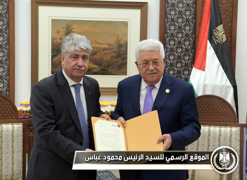 الرئيس عباس يتسلم 
التقريرالسنوي لهيئة التقاعد 
الفلسطيني