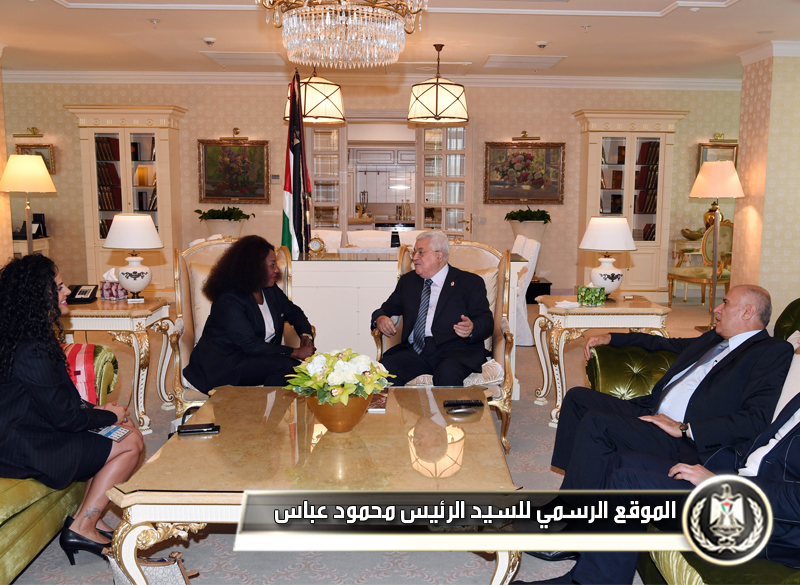 السيد الرئيس يستقبل أمين عام الفيفا 
في مقر إقامته في موسكو