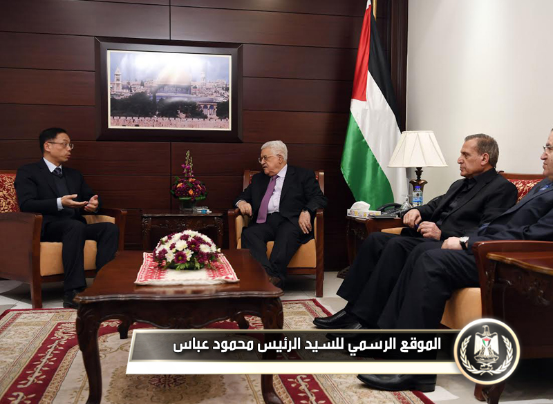 السيد الرئيس يستقبل سفير جمهورية 
الصينالشعبية لدى فلسطين تشن شينغ 
شونغ.