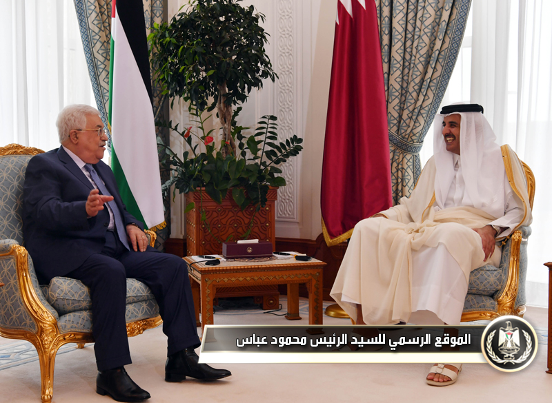 السيد الرئيس يجتمع مع أمير دولة 
قطر