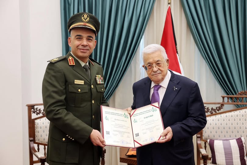 الرئيس يستقبل رئيس هيئة التدريب العسكري اللواء محمود أبو هارون