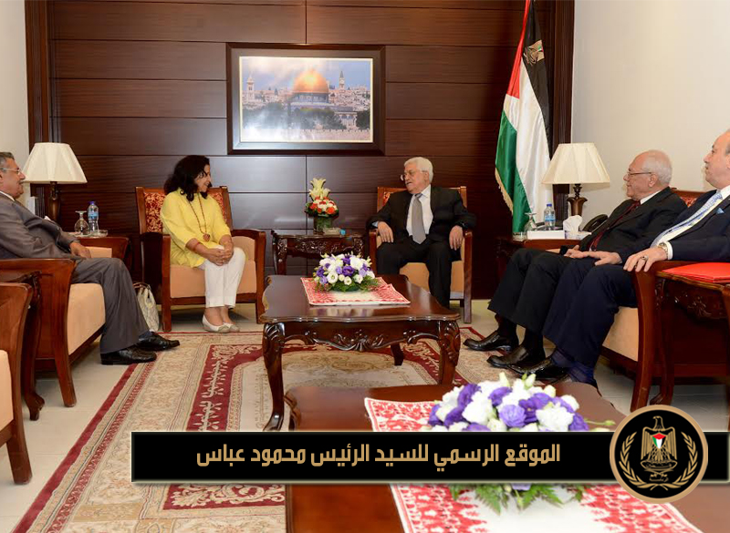استقبل رئيس دولة فلسطين 
محمود عباس، مساء اليوم الأربعاء، بمقر الرئاسة في مدينة رام الله، الشيخة لطيفة 
بنت محمد آل خليفة ممثلة عن الشيخة مي بنت محمد آل خليفة