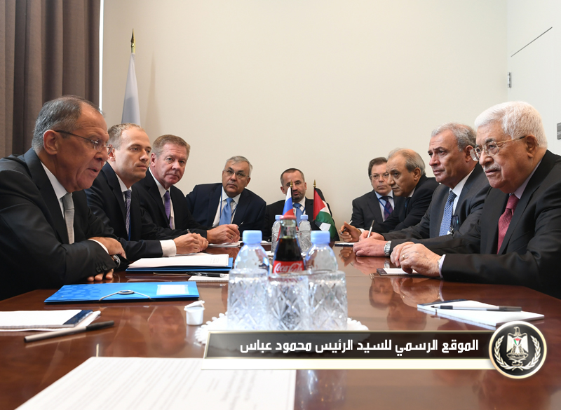 السيد الرئيس يلتقي وزير الخارجية 
الروسي