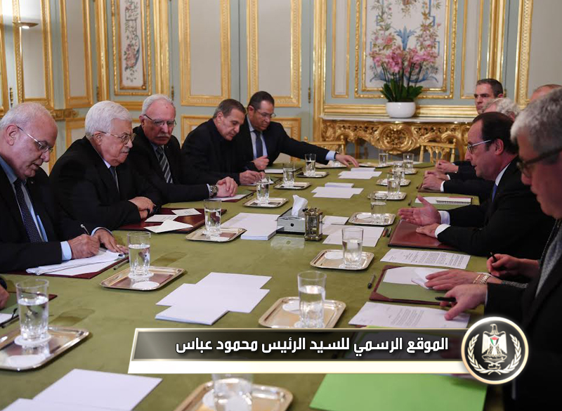 عقد 
رئيس دولة فلسطين محمود عباس، مساء اليوم الخميس، جلسة مباحثات مع نظيره الفرنسي 
فرنسوا أولاند، في قصر الاليزيه بالعاصمة الفرنسية باريس.
