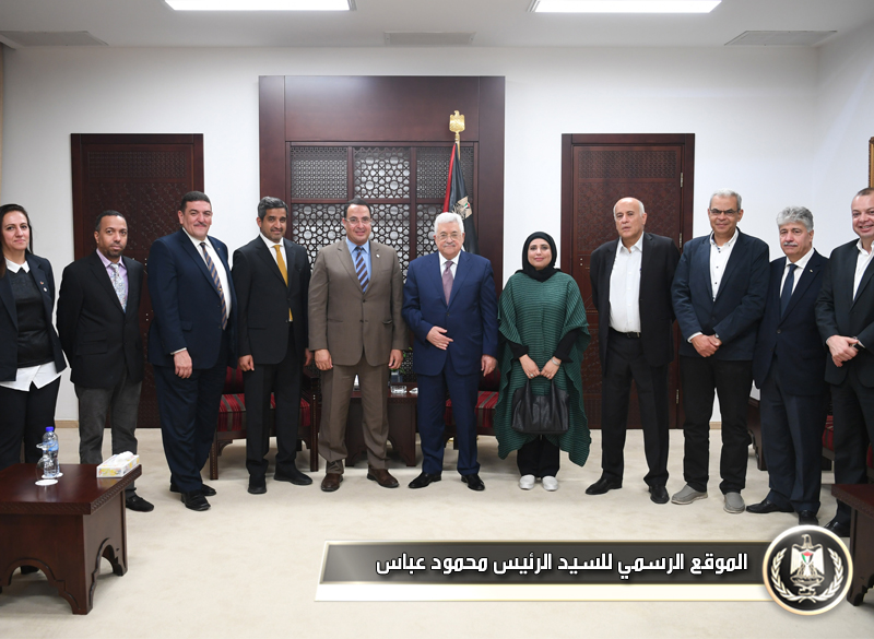 السيد الرئيس يستقبل الرجوب ووفدامن 
المحاضرين الرياضيين العرب