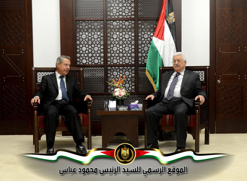 استقبل رئيس دولة فلسطين 
محمود عباس، مساء اليوم الأربعاء، بمقر الرئاسة في مدينة رام الله، رئيس النيابات 
العامة الأردني القاضي أكرم مساعدة، بحضور مستشار الرئيس القانوني حسن 
العوري