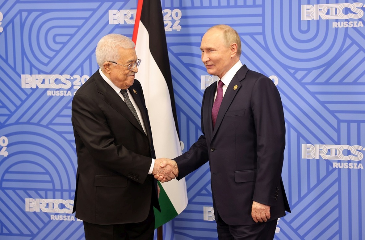 الرئيس يجتمع مع نظيره الروسي