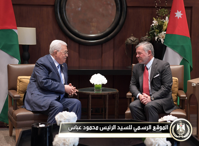 الرئيس عباس يجتمع مع العاهل 
الأردني