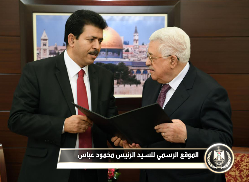 السيد الرئيس يتسلم رسالة تهنئة 
ودعممن نظيره التونسي الباجي قايد 
السبسي.