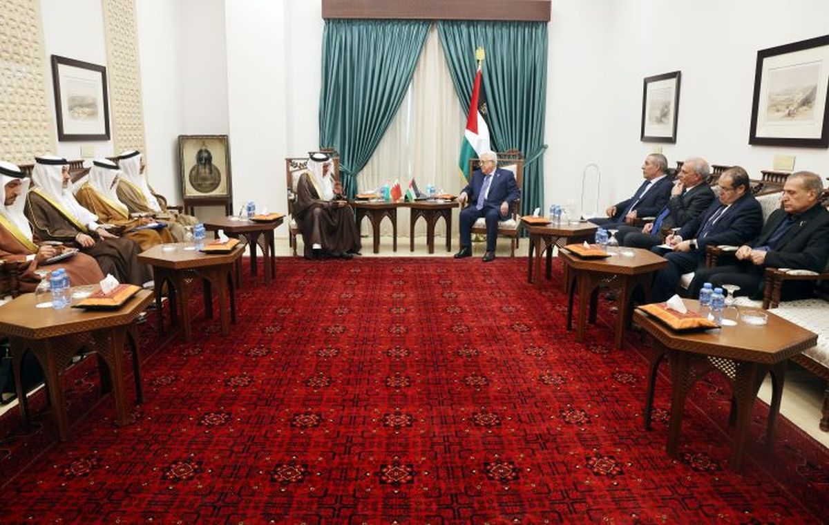 الرئيس يستقبل وزير الخارجية البحريني حاملا رسالة تضامن من ملك البحرين للرئيس والشعب الفلسطيني