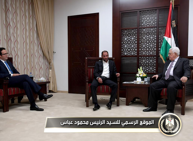 وهنأ سيادته، الضيوف، على النجاح الكبير الذي حققه الحدث الثقافي الذي 
شهدته فلسطين قبل يومين للتوعية بمرض سرطان الثدي، والتبرع لصالح 
مرضاه.
