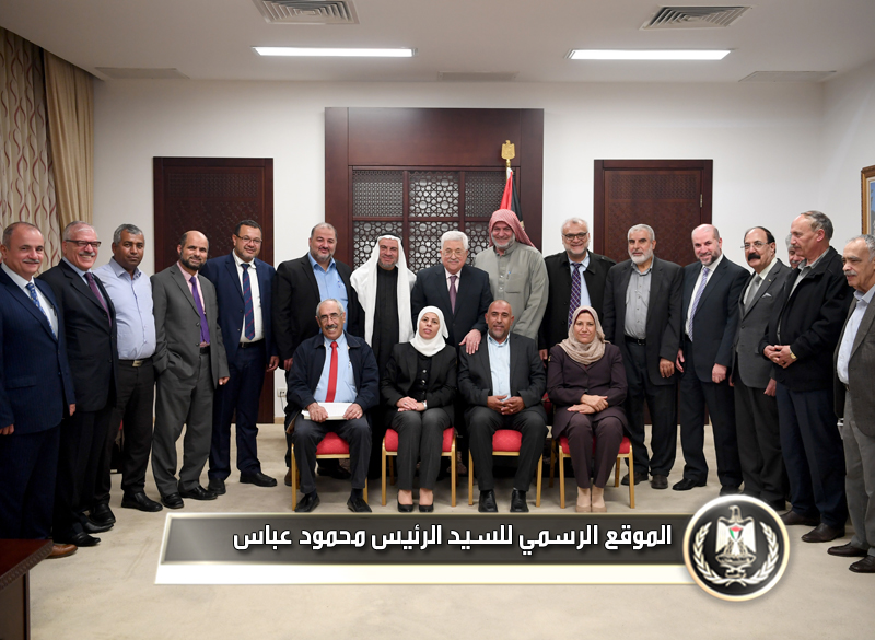 السيد الرئيس يستقبل وفدا من الحركة 
الإسلامية الجنوبية