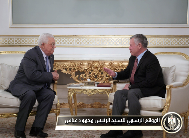 الرئيس عباس يجتمع مع العاهل 
الأردني