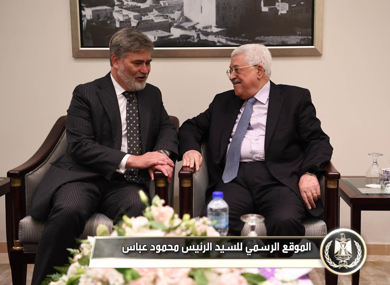 السيد الرئيس يستقبل رئيس مكتب التمثيل 
الكندي لدى فلسطين دوغلاس سكوت براود 
فوت.
