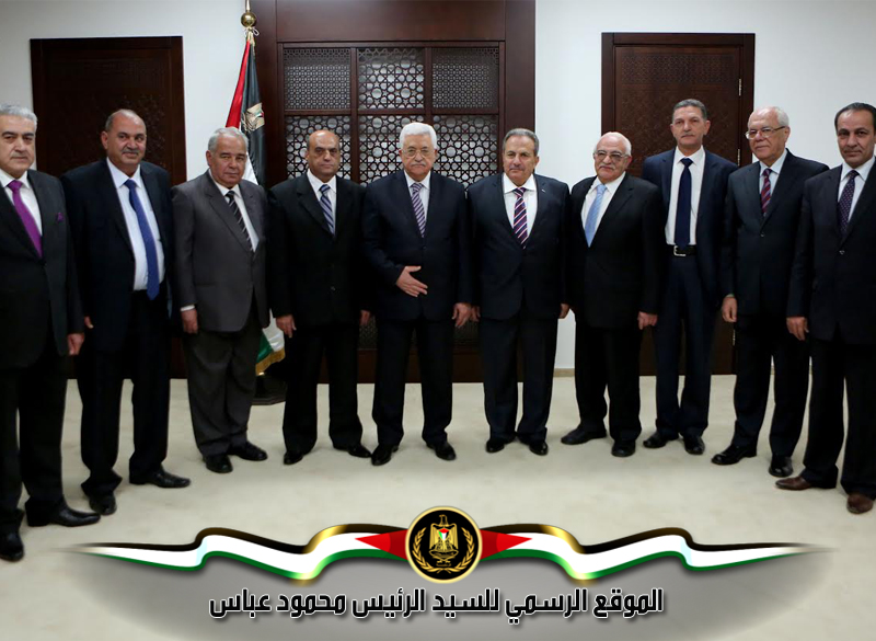  أدى أعضاء المحكمة 
الدستورية، اليوم الثلاثاء، اليمين القانونية أمام رئيس دولة فلسطين محمود عباس، 
بمقر الرئاسة في مدينة رام الله.