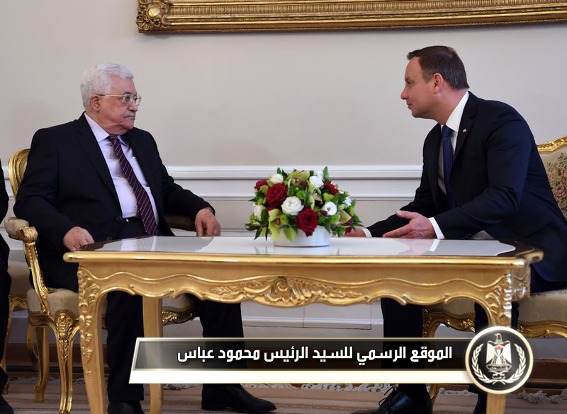 السيد الرئيس يجتمع مع نظيره 
البولندي