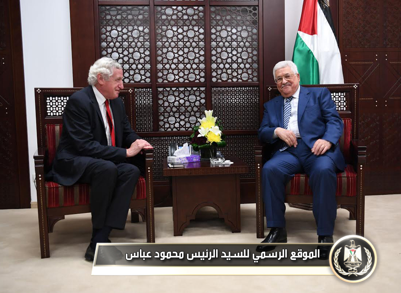  السيد الرئيس يستقبل المبعوث 
الفرنسي الخاص  بعملية السلام في الشرق الأوسط بيير 
فيمونت.